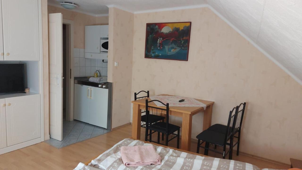 David Apartman Gyula Exterior foto