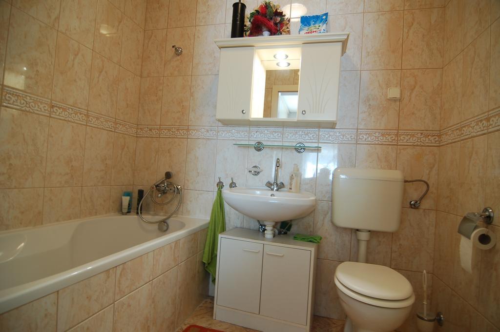 David Apartman Gyula Exterior foto