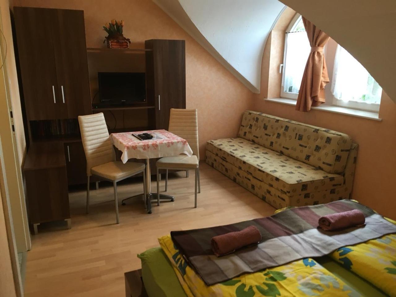 David Apartman Gyula Exterior foto